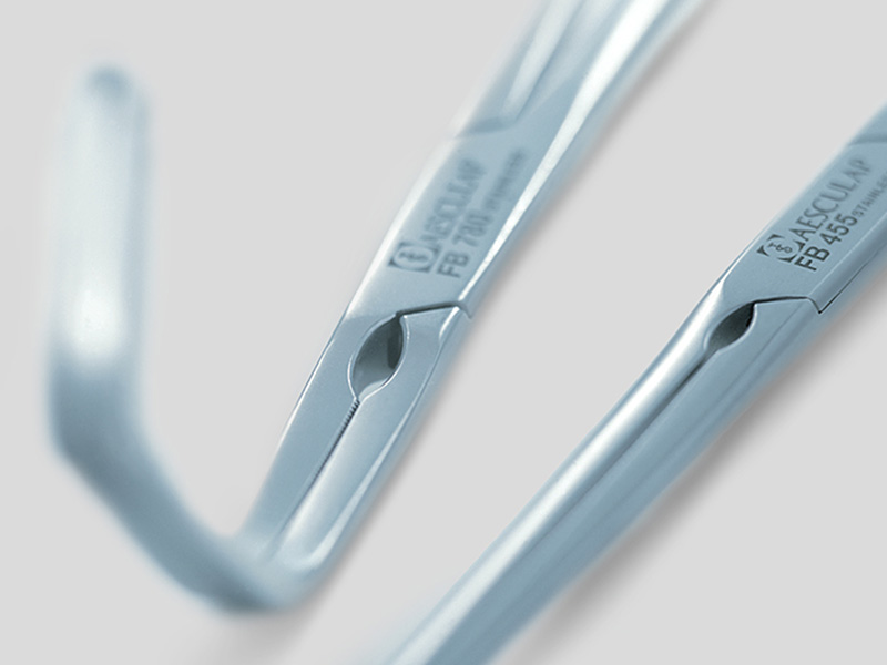 Surgical instruments 